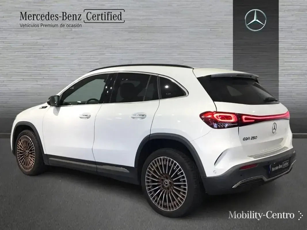 Usado Mercedes EQA250 AMG Edition 1 139 kW (190 CV) 2021 Blanco polar  pintura unicolor SUV