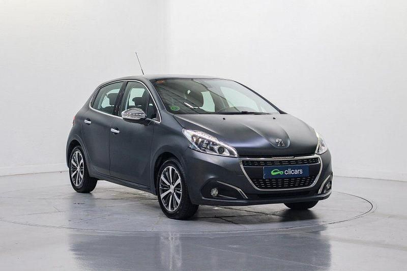 Usado Peugeot 208 Allure 110 CV (80 kW) 2017 Gris Utilitario