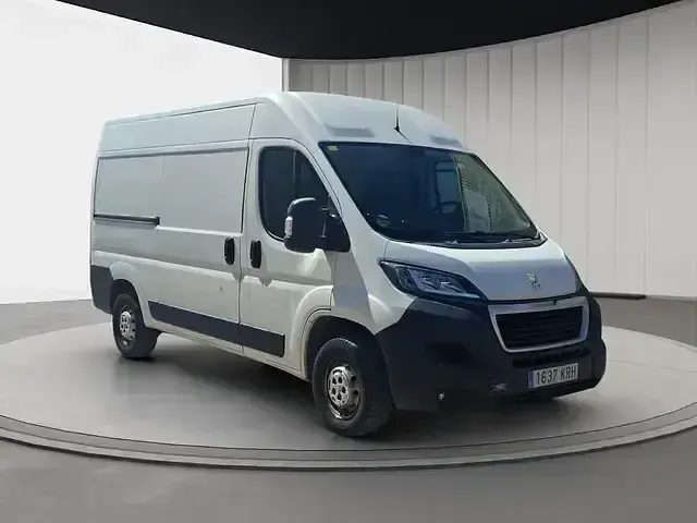 Usado Peugeot Boxer 130 CV (95 kW) 2018 Blanco Van
