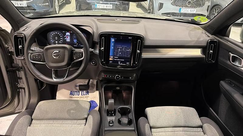 Usado Volvo XC40 Core 129 CV (94 kW) 2024 SUV
