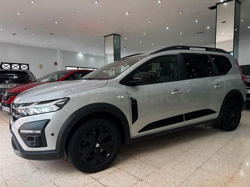 Usado Dacia Jogger Expression 110 CV (80 kW) 2022 Gris / plata Monovolumen