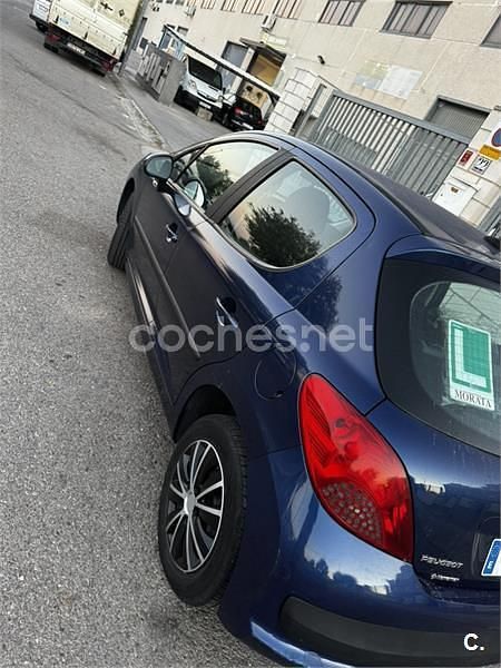 Azul Usado 2008 Peugeot 207 Berlina | 4500 € (Precio justo) - Imagen 1/4