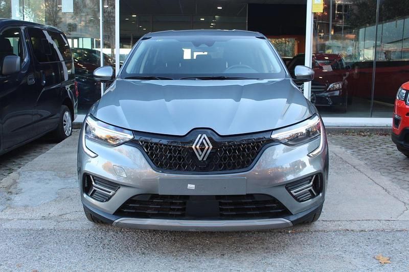 Usado Renault Arkana Evolution 141 CV (103 kW) 2024 Gris SUV
