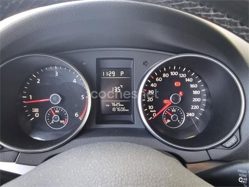 Usado VW Golf VI Advance 105 CV (77 kW) 2011 Negro Utilitario