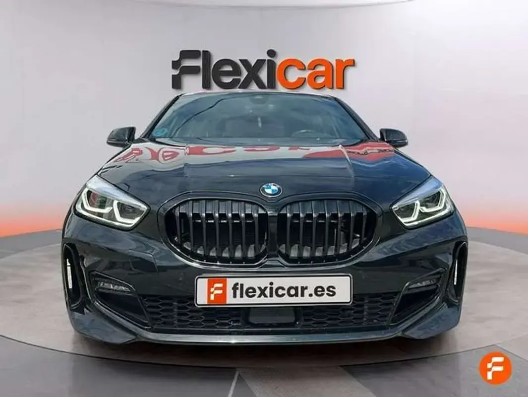 Usado BMW 120 178 CV (130 kW) 2022 Negro Utilitario