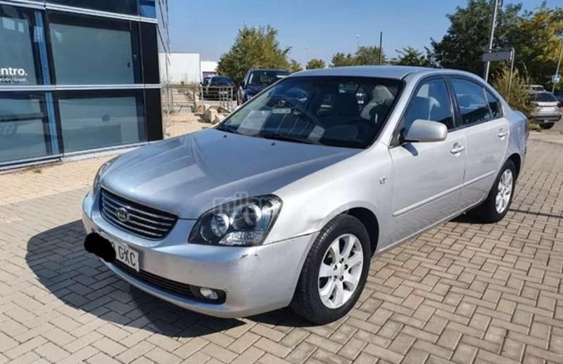 Usado Kia Magentis 140 CV (102 kW) 2010 Gris Berlina