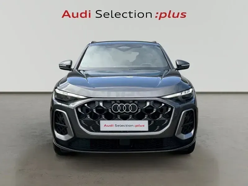 Usado Audi Q5 S-Line 204 CV (150 kW) 2025 Gris / plata SUV