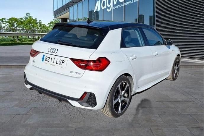 Usado Audi A1 Sportback 95 CV (69 kW) 2021 Rojo Utilitario
