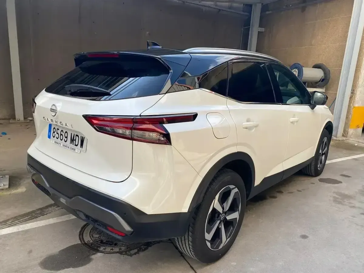 Usado Nissan Qashqai N-Connecta 140 CV (102 kW) 2023 Blanco SUV