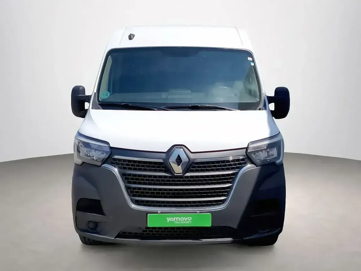 Usado Renault Master 135 CV (99 kW) 2024 Blanco Monovolumen
