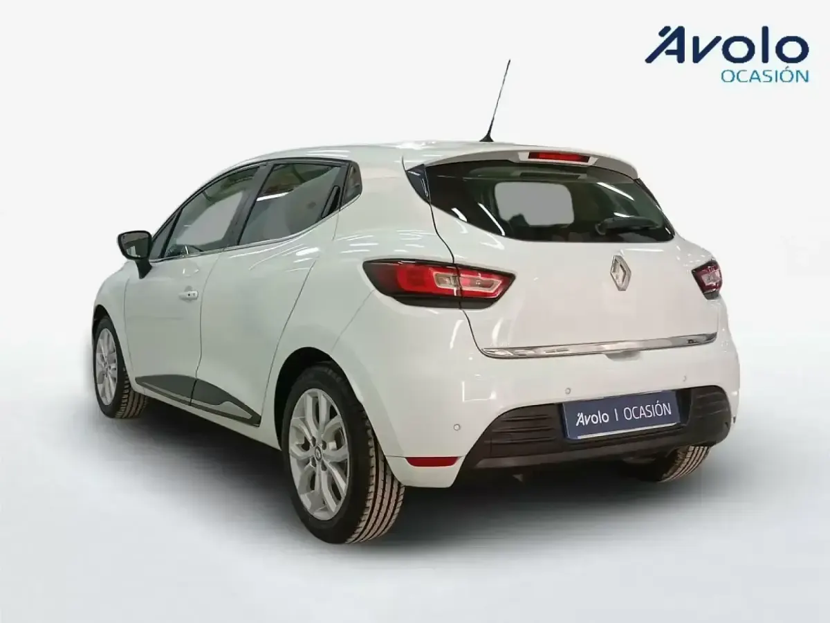 Usado Renault Clio IV Dynamique 90 CV (66 kW) 2016 Blanco Berlina