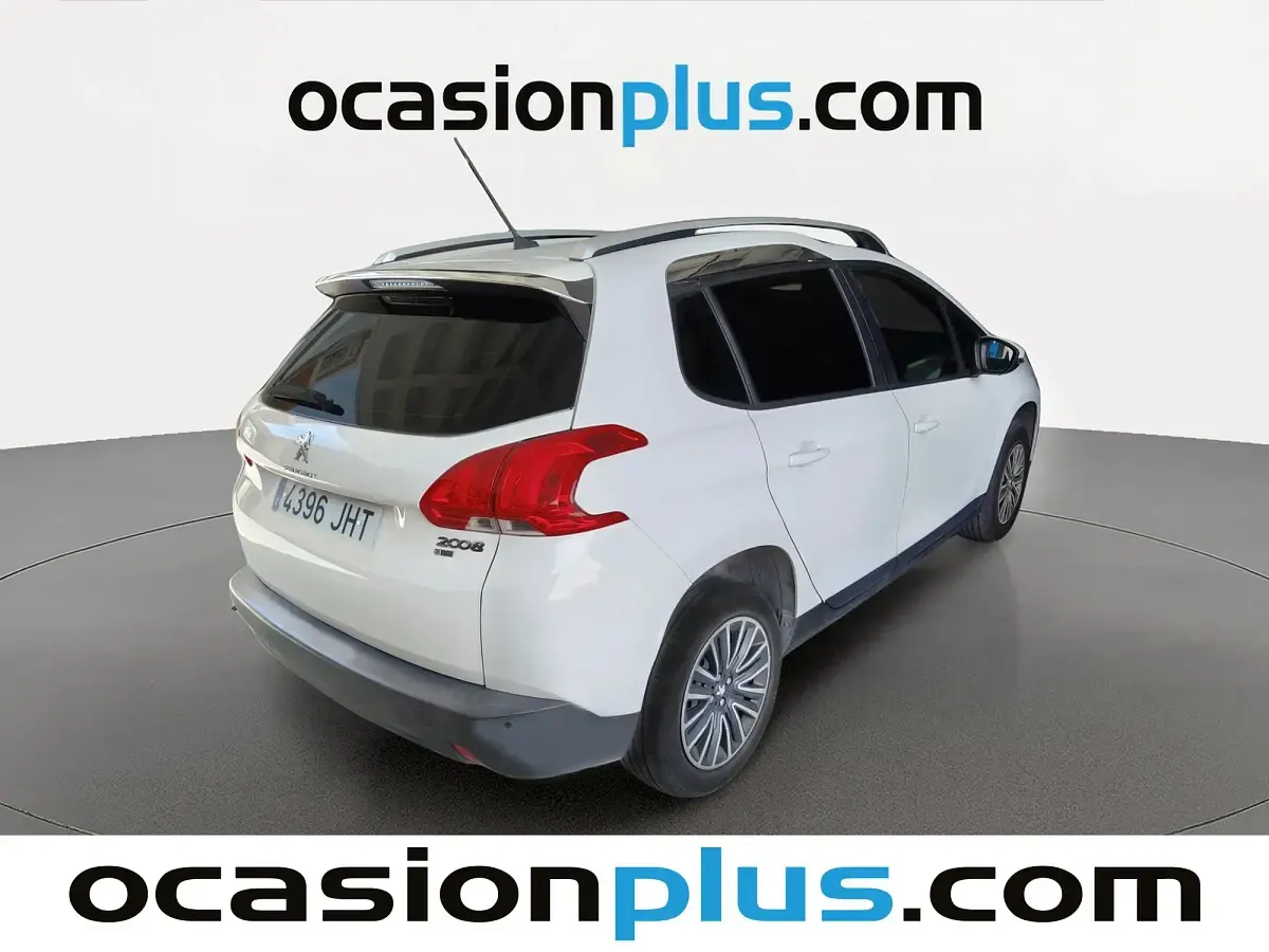 Usado Peugeot 2008 Active 82 CV (60 kW) 2015 Blanco SUV