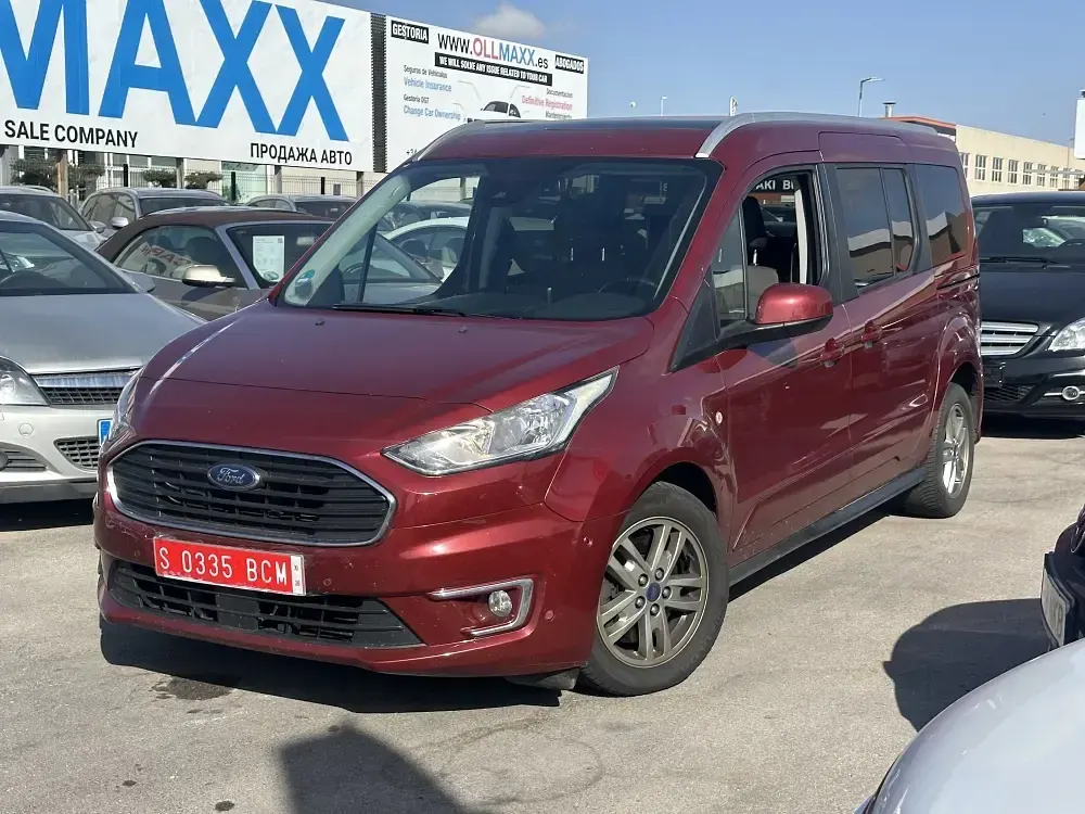 Usado Ford Grand Tourneo Connect Titanium 120 CV (88 kW) 2019 Rojo metalico Monovolumen