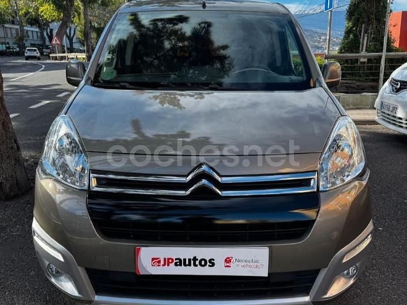 Verde Usado 2016 Citroën Berlingo Live Monovolumen | 12.990 € (Caro) - Imagen 1/4