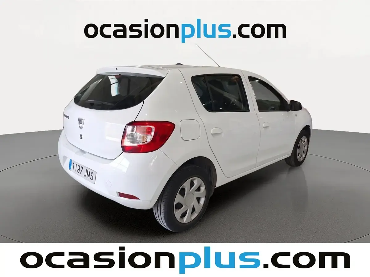 Usado Dacia Sandero Lauréate 90 CV (66 kW) 2016 Blanco Utilitario