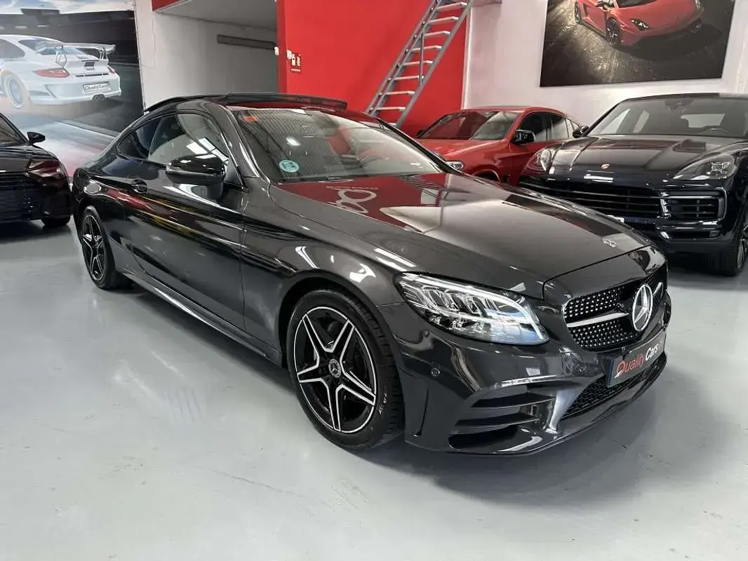 Usado Mercedes C220 194 CV (142 kW) 2022 Negro Coupe