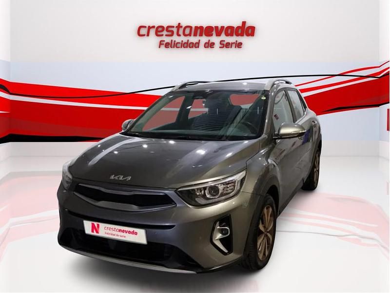 Gris / plata Usado 2023 Kia Stonic SUV | 15.500 € (Precio justo) - Imagen 1/4