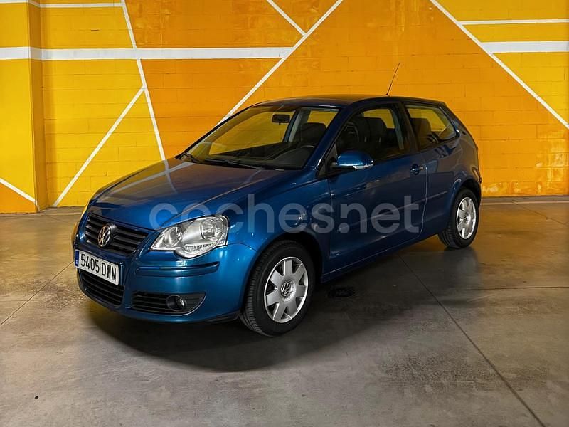 Azul Usado 2006 VW Polo Advance Berlina | 5500 € (Precio justo) - Imagen 1/4
