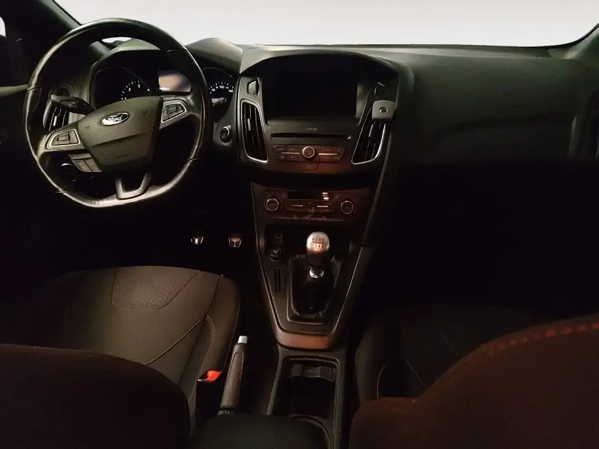 Usado Ford Focus ST-Line 120 CV (88 kW) 2017 Azul