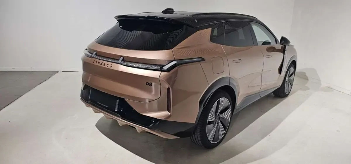 Usado Lynk & Co 08 347 CV (255 kW) 2025 Beige SUV