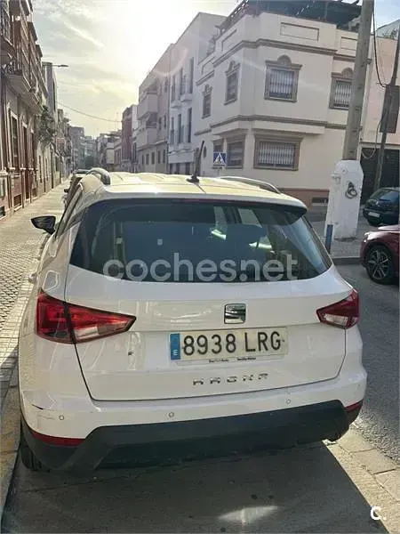 Usado Seat Arona Style 110 CV (80 kW) 2021 Blanco SUV