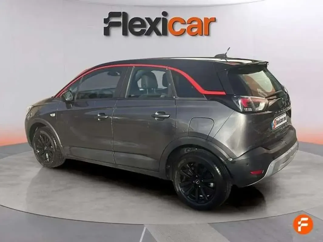 Usado Opel Crossland GS Line 110 CV (80 kW) 2021 Gris SUV
