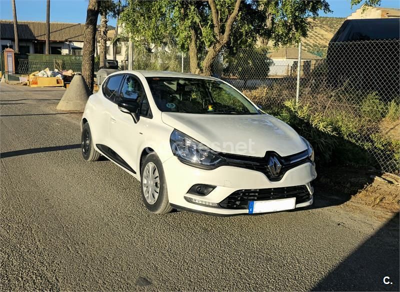 Usado Renault Clio IV LIMITED 75 CV (55 kW) 2019 Blanco Berlina
