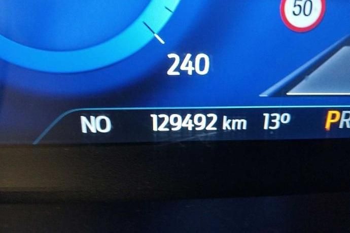 Usado Ford Kuga Titanium 190 CV (139 kW) 2022 SUV