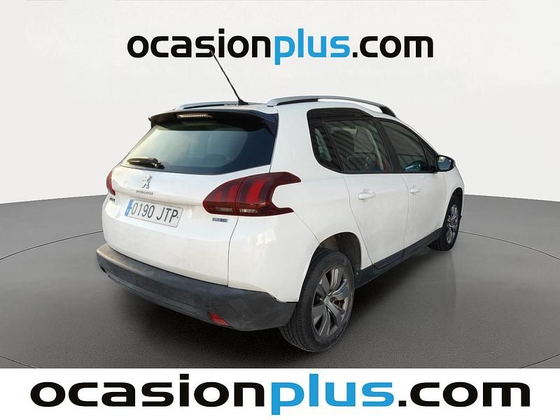 Usado Peugeot 2008 Active 100 CV (73 kW) 2016 Blanco SUV