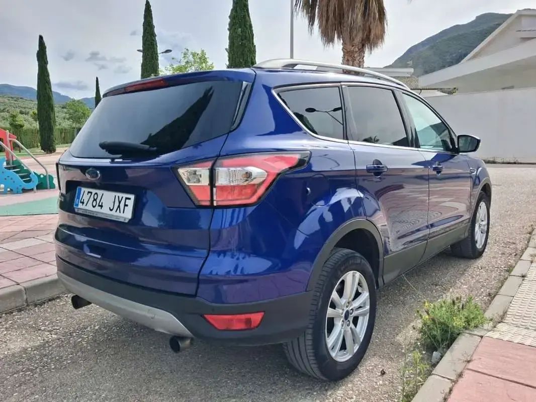 Usado Ford Kuga Titanium 120 CV (88 kW) 2017 SUV