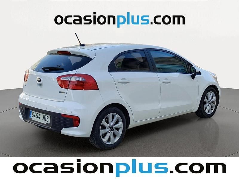 Usado Kia Rio 84 CV (61 kW) 2016 Blanco Utilitario