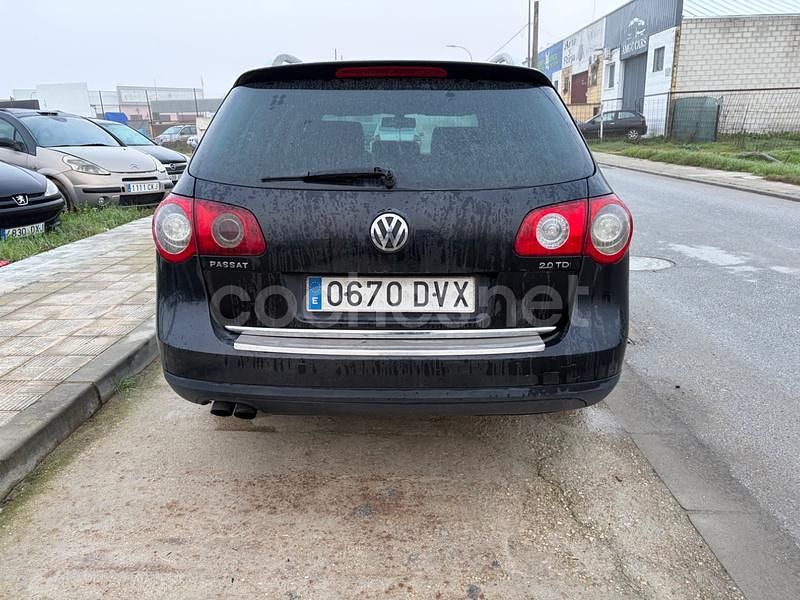 Usado VW Passat Advance 140 CV (102 kW) 2006 Negro Familiar