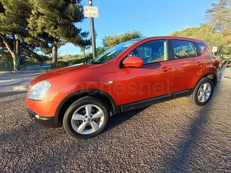 Używany Nissan Qashqai Acenta 150 KM (110 kW) 2009 Czerwony SUV
