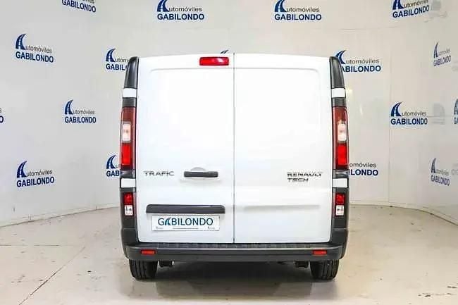 Begagnad Renault Trafic 95 HK (69 kW) 2018 Vit Minibuss