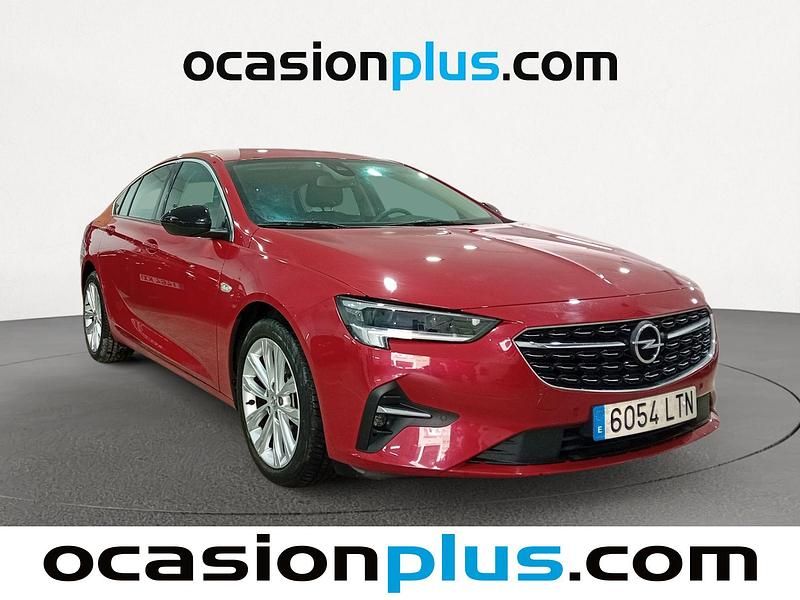 Usado Opel Insignia Business Elegance 122 CV (89 kW) 2021 Rojo Berlina