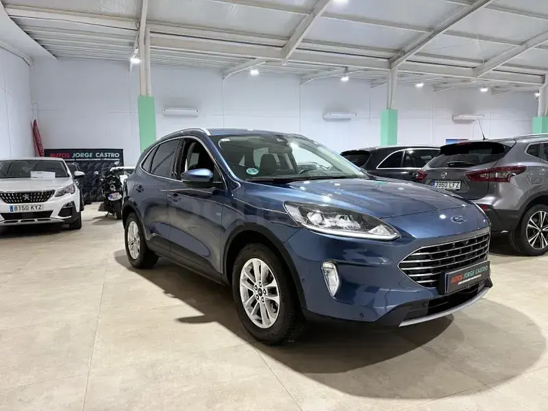 Usado Ford Kuga Titanium 120 CV (88 kW) 2021 Azul SUV
