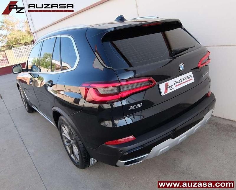 Usado BMW X5 Comfort Edition 265 CV (194 kW) 2020 Negro SUV