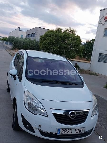 Usado Opel Meriva Selective 110 CV (80 kW) 2012 Blanco Monovolumen