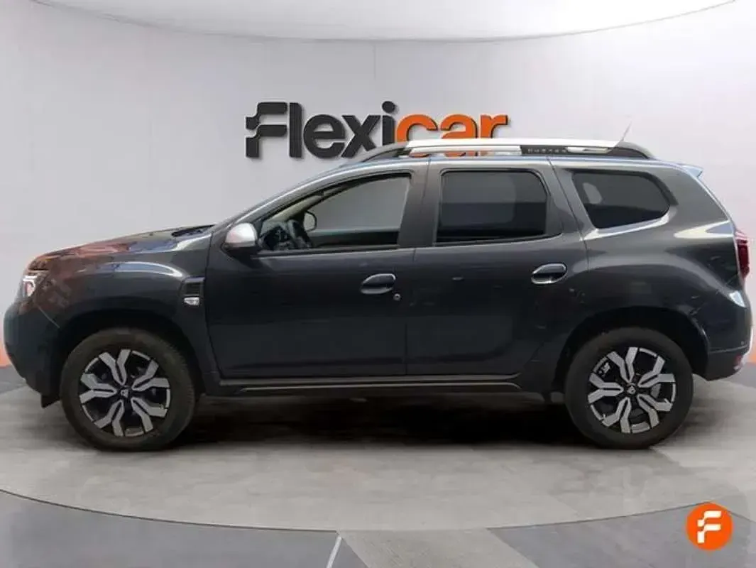 Usado Dacia Duster Prestige 101 CV (74 kW) 2021 Gris SUV