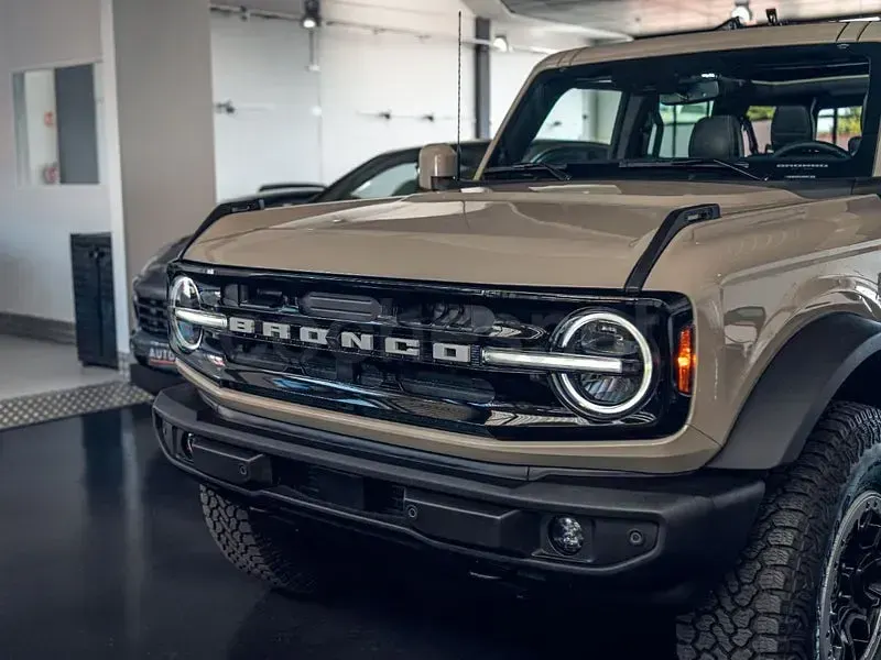 Usado Ford Bronco 335 CV (246 kW) 2025 Beige SUV
