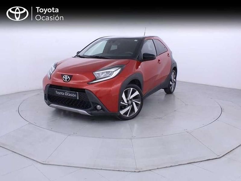 Rojo Usado 2022 Toyota Aygo Edition Utilitario | 13.400 € (Precio justo) - Imagen 1/4