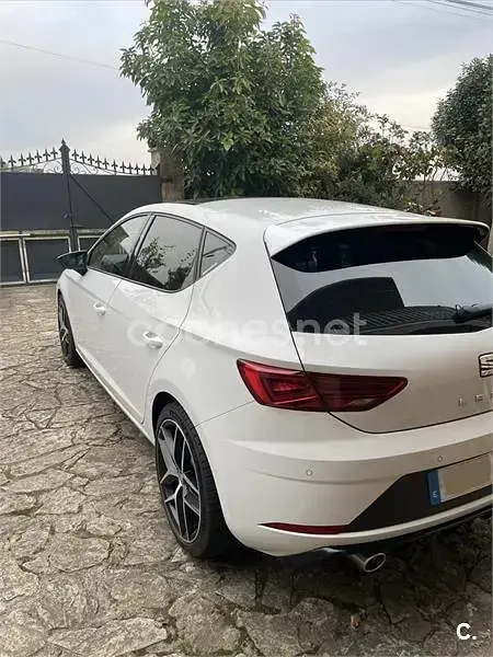 Usado Seat Leon FR 150 CV (110 kW) 2019 Blanco Berlina