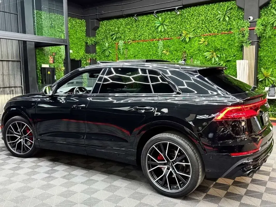 Usado Audi Q8 S-Line 286 CV (210 kW) 2023 Negro SUV