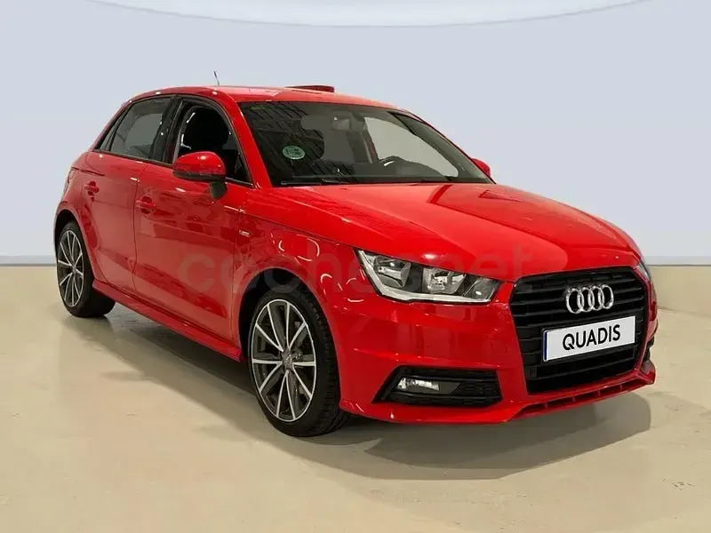 Usado Audi A1 Sportback Attraction 125 CV (91 kW) 2016 Rojo Utilitario