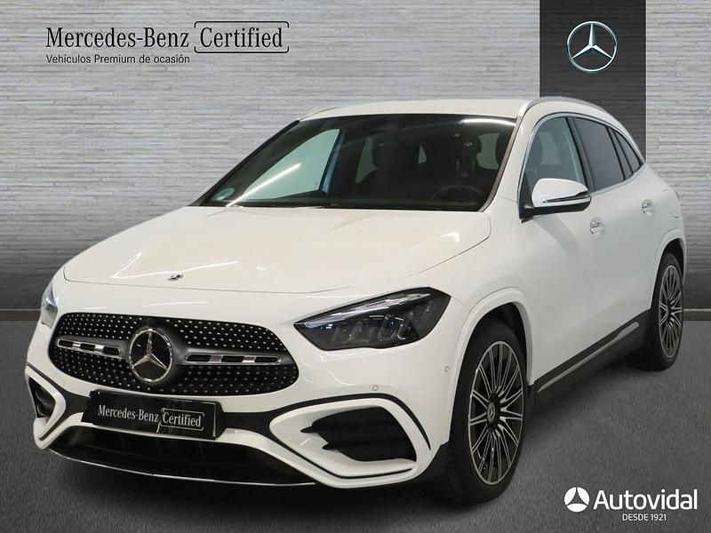 Blanco polar Usado 2025 Mercedes GLA200 AMG line SUV | 47.900 € (Un poco caro) - Imagen 1/4