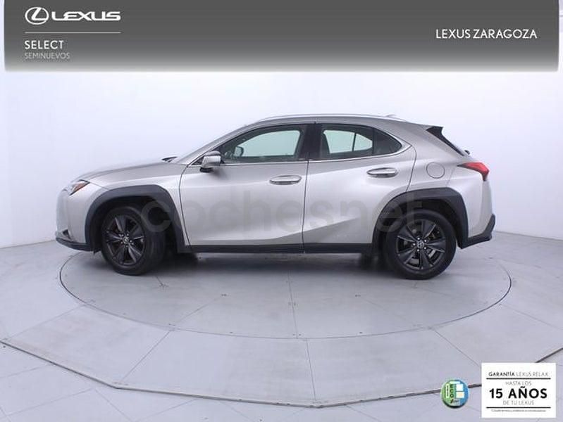 Usado Lexus UX Business Edition 184 CV (135 kW) 2022 Gris / plata SUV