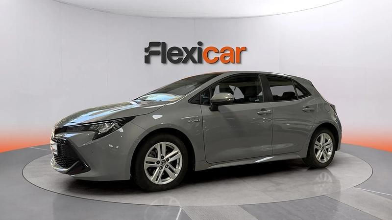 Usado Toyota Corolla Business Edition 122 CV (89 kW) 2022 Gris Familiar