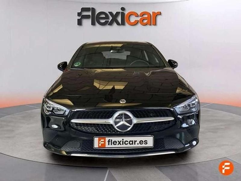 Usado Mercedes CLA180 Shooting Brake 136 CV (100 kW) 2022 Negro Familiar