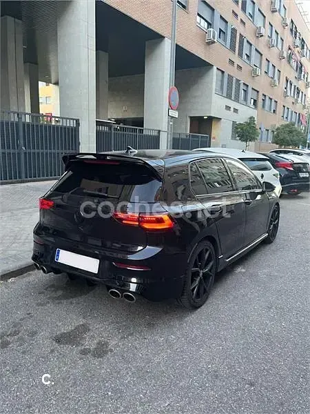 Usado VW Golf VIII R 320 CV (235 kW) 2022 Negro Berlina