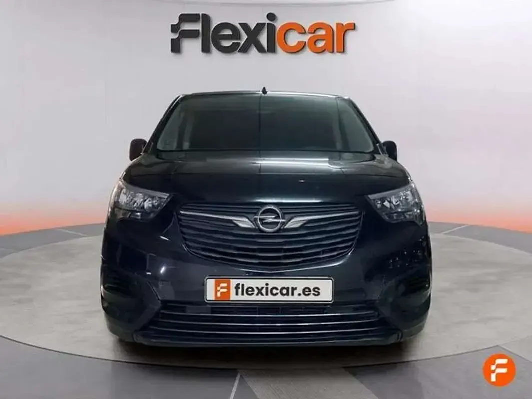 Usado Opel Combo Life Edition 102 CV (75 kW) 2020 Negro Monovolumen